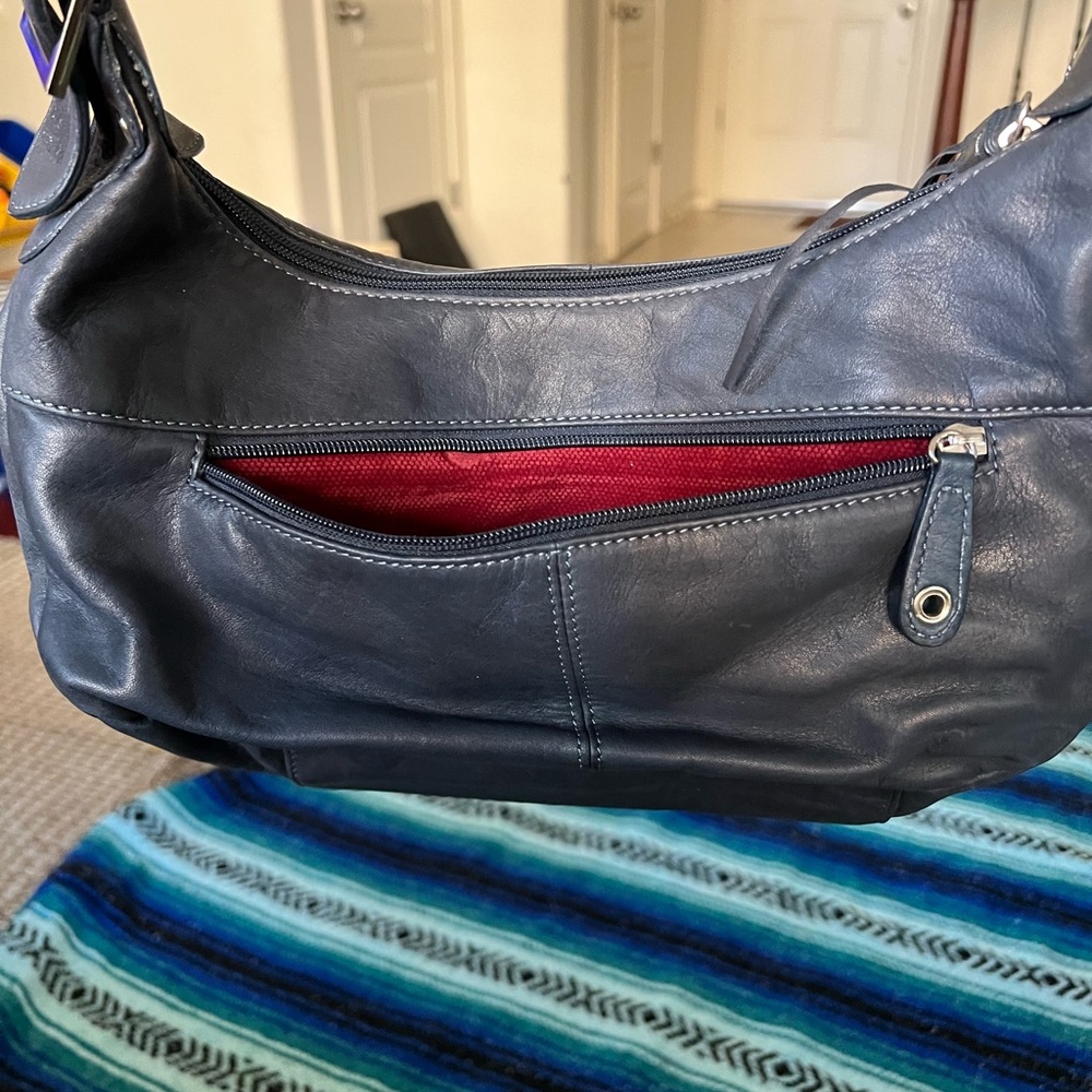 Tinanello‎ navy blue genuine leather purse - Picture 3 of 3